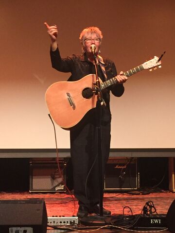 Laurie Dameron - Acoustic Guitarist - Boulder, CO - Hero Main