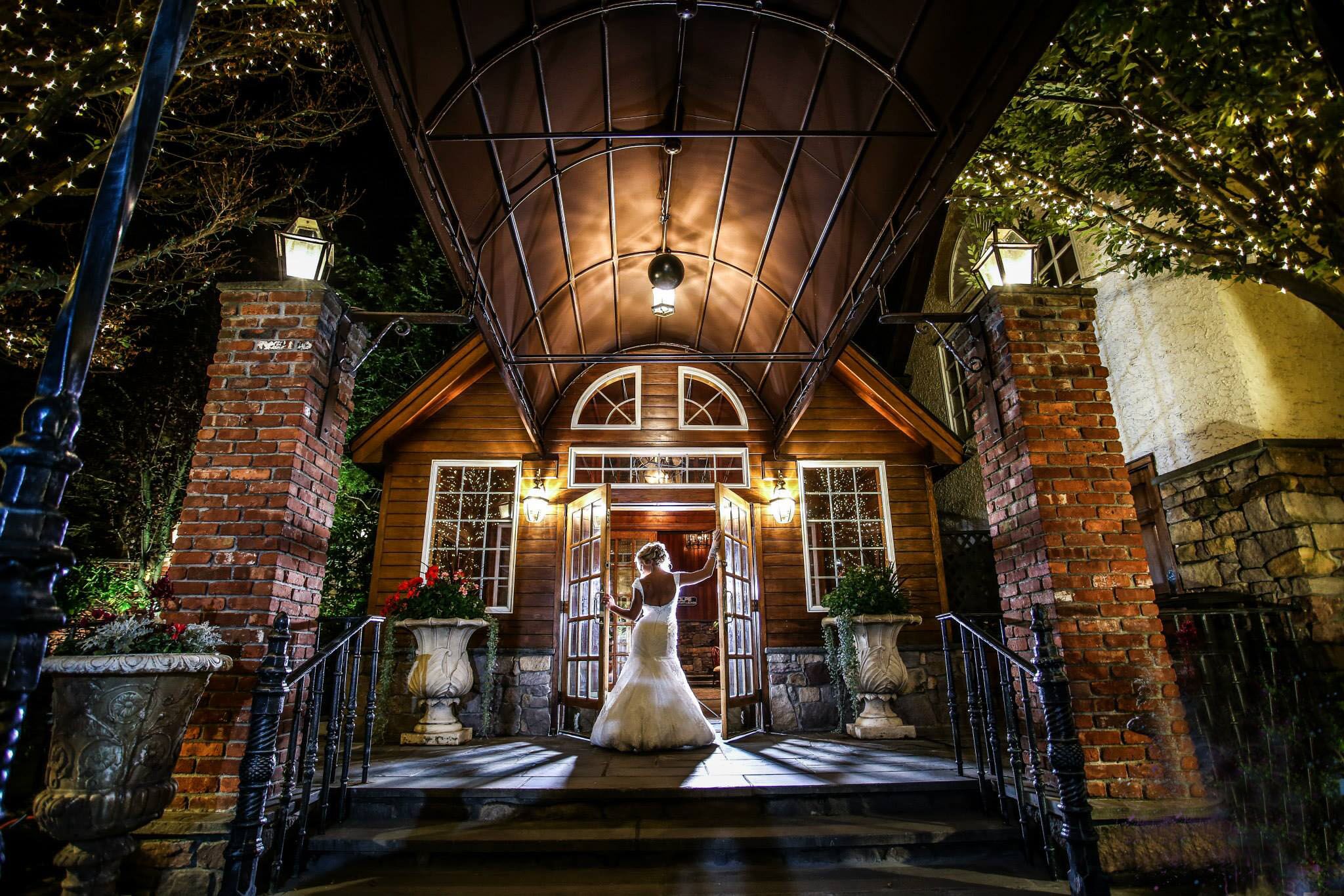 Fox Hollow Catering, Hotel & Restaurant | Reception Venues - The Knot