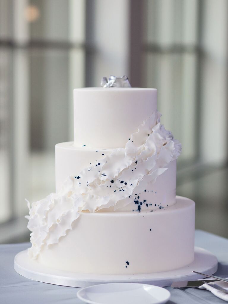 34 Simple Wedding Cakes That Prove Less Is More