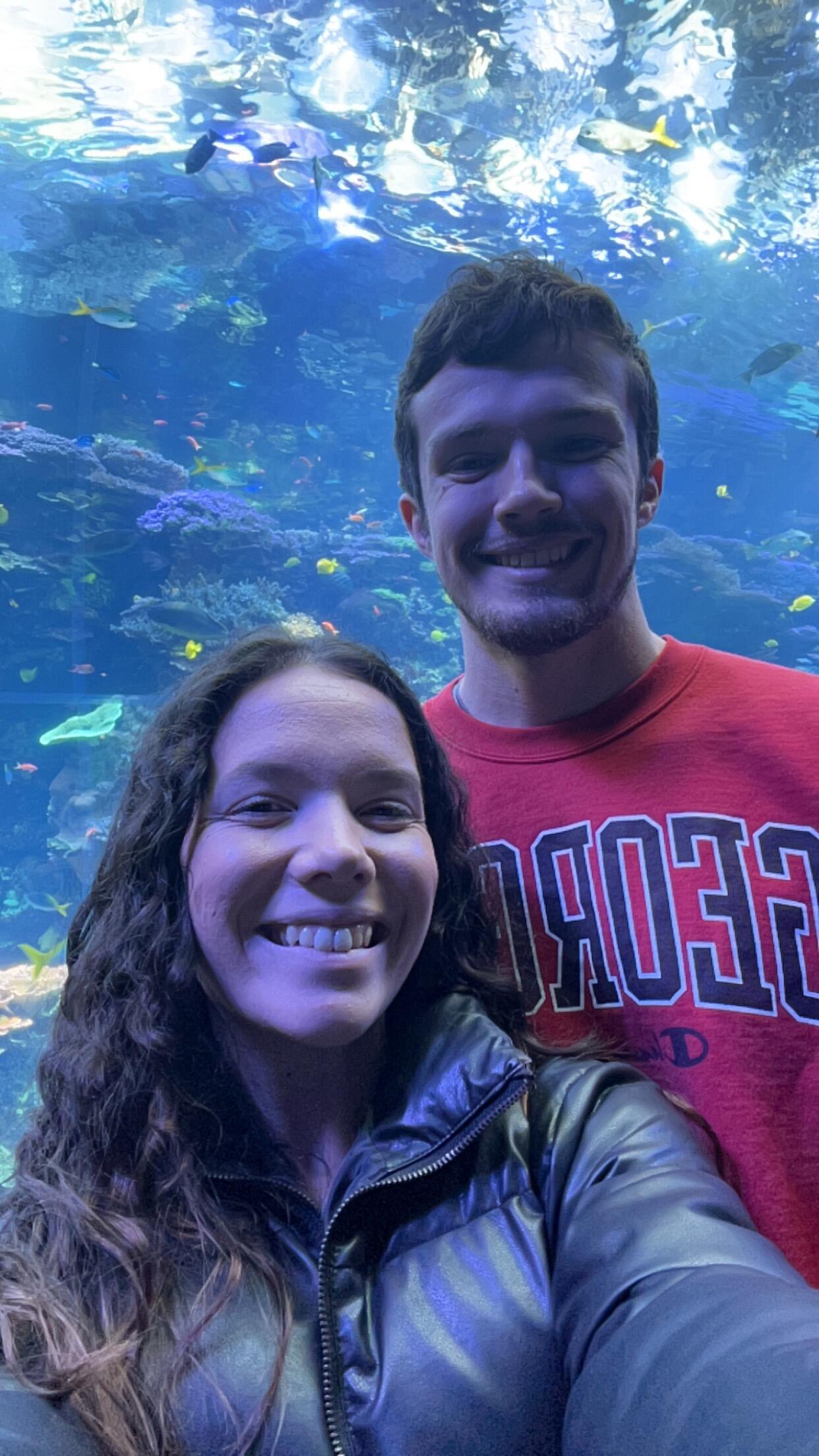To celebrate their 5 year dating anniversary and Ellie's birthday, Jackson and Ellie traveled to the Georgia Aquarium in Atlanta for a short day trip!