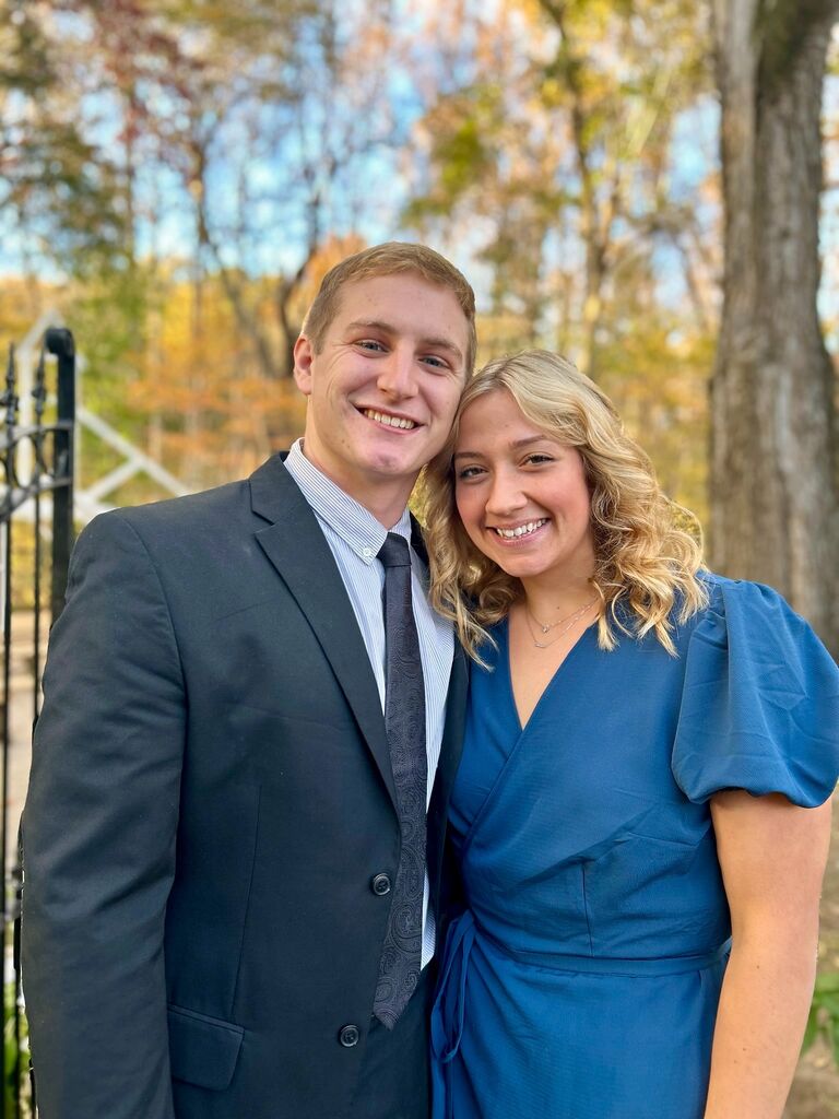 Charlie & Maya at his brother Sam (his brother) and Mackenzie's Wedding.
Maya met the whole family only 1 month into dating...