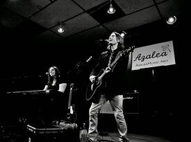 Azalea - Acoustic Band - Hamilton, ON - Hero Gallery 3