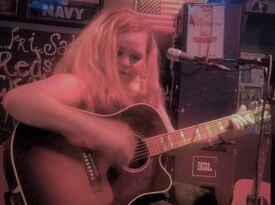 Courtney Chambers - Singer Guitarist - Palm Springs, CA - Hero Gallery 1