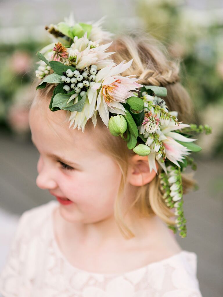 14 Adorable Flower Girl Hairstyles