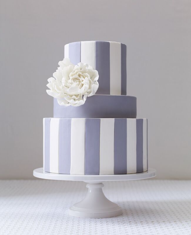 Hot New Wedding Style Trend –> Stripes!