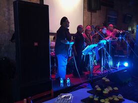 AMIZTADES - Latin Band - San Antonio, TX - Hero Gallery 4