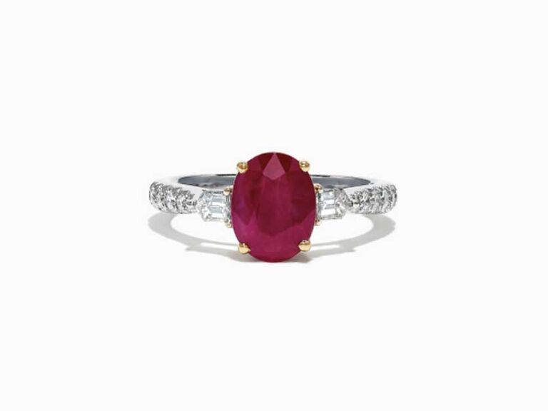 33 Ruby Engagement Rings That Are Chic AF