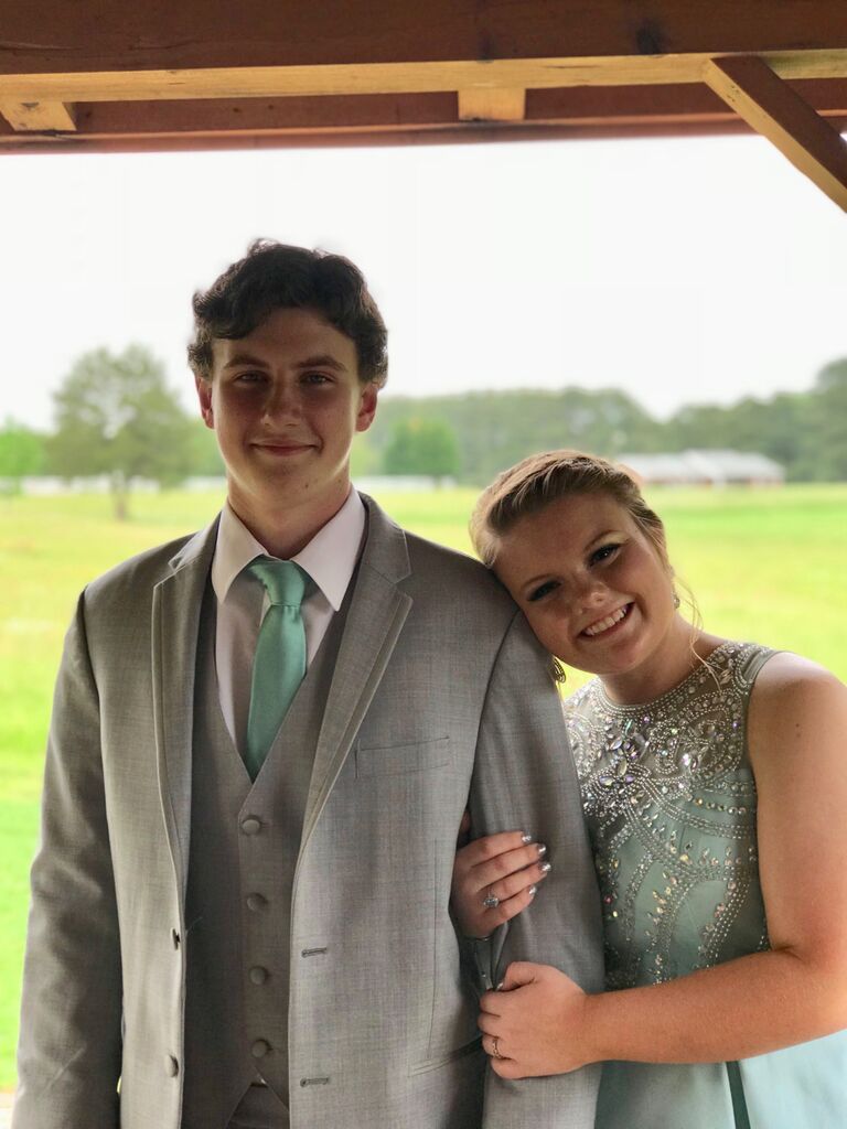 We then had Junior prom at the Dallas Courthouse…
