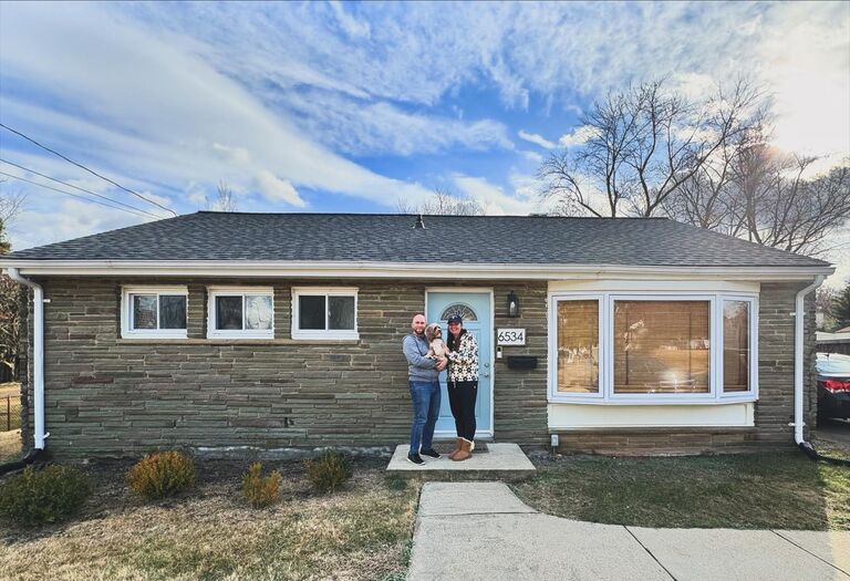 They bought their house in Alexandria!