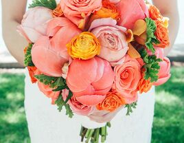 Bright wedding bouquet ideas