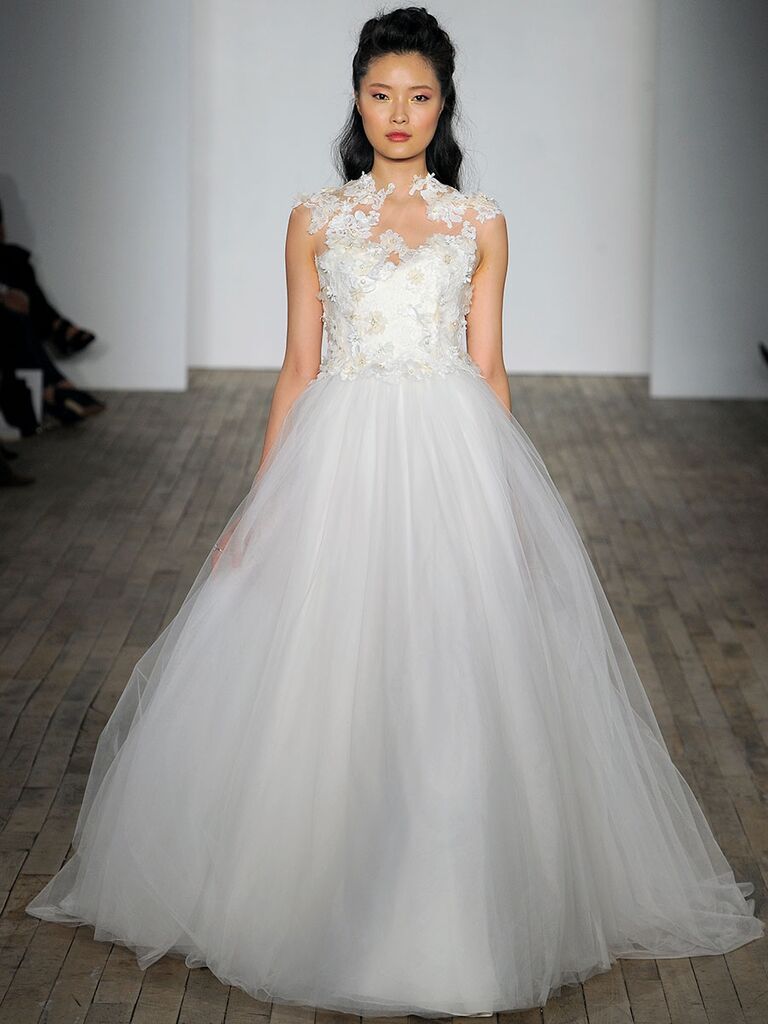 Allison Webb Fall 2018 Collection: Bridal Fashion Week Photos