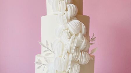 Bella Christie s Sweet Boutique Wedding Cakes The Knot