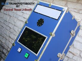 Blue Trunk Photo Booth - Photo Booth - Austin, TX - Hero Gallery 2
