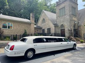 Heavenly Coach Limos - Party Bus - Steubenville, OH - Hero Gallery 2