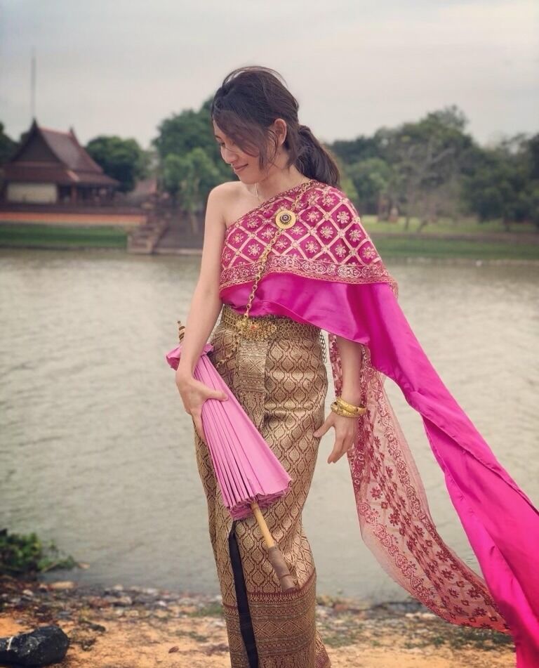 Jutharat Poomulna (aka Ju or Juju). Her hometown is Phichit, Thailand. She grew up on a peaceful farm until moving to Bangkok for her undergraduate program, and remained there until pursuing a Masters in Biomedical Engineering from Newcastle University in the UK. 