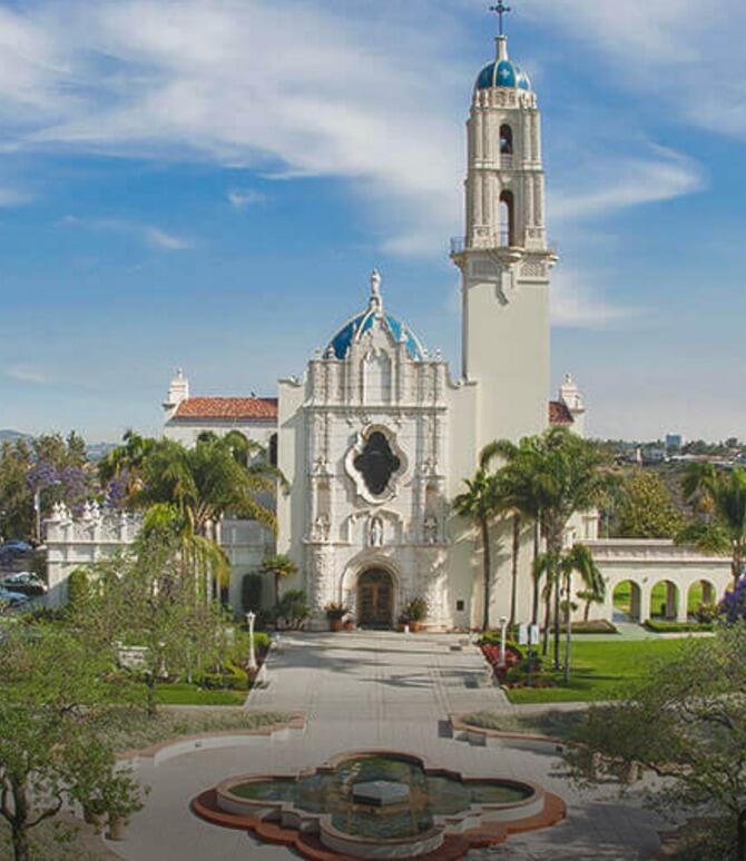 Joey and Taylor met at University of San Diego their sophomore year.