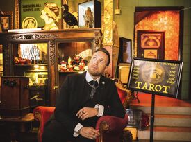Matt Bruce//Party Psychic Magic - Tarot Card Reader - Los Angeles, CA - Hero Gallery 4