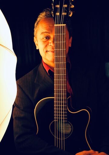 Moises Borges Brazilian Jazz - Latin Guitarist - Cleveland, OH - Hero Main