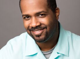 Austin Bee - Pop Singer - Newark, NJ - Hero Gallery 3