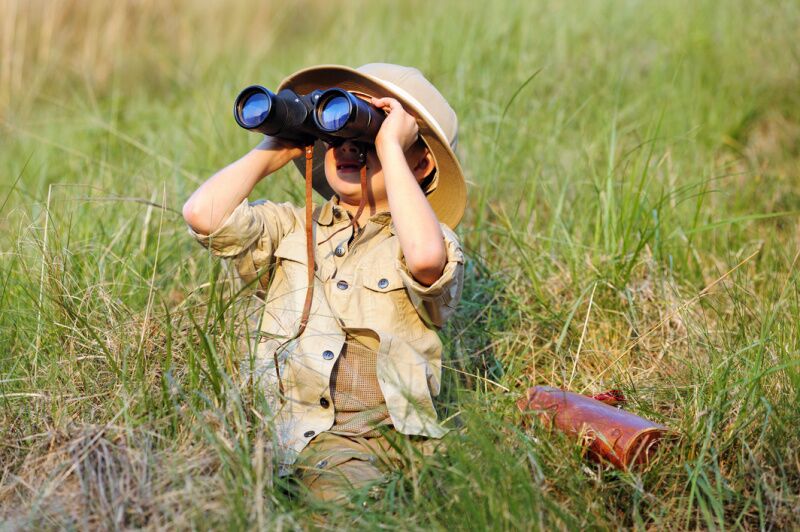 Binoculars safari themed birthday party idea