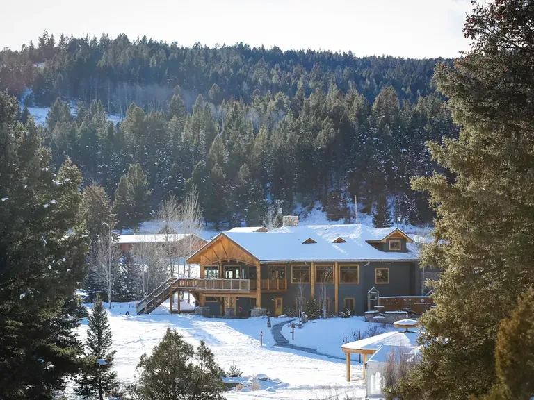 Rainbow Ranch Lodge 