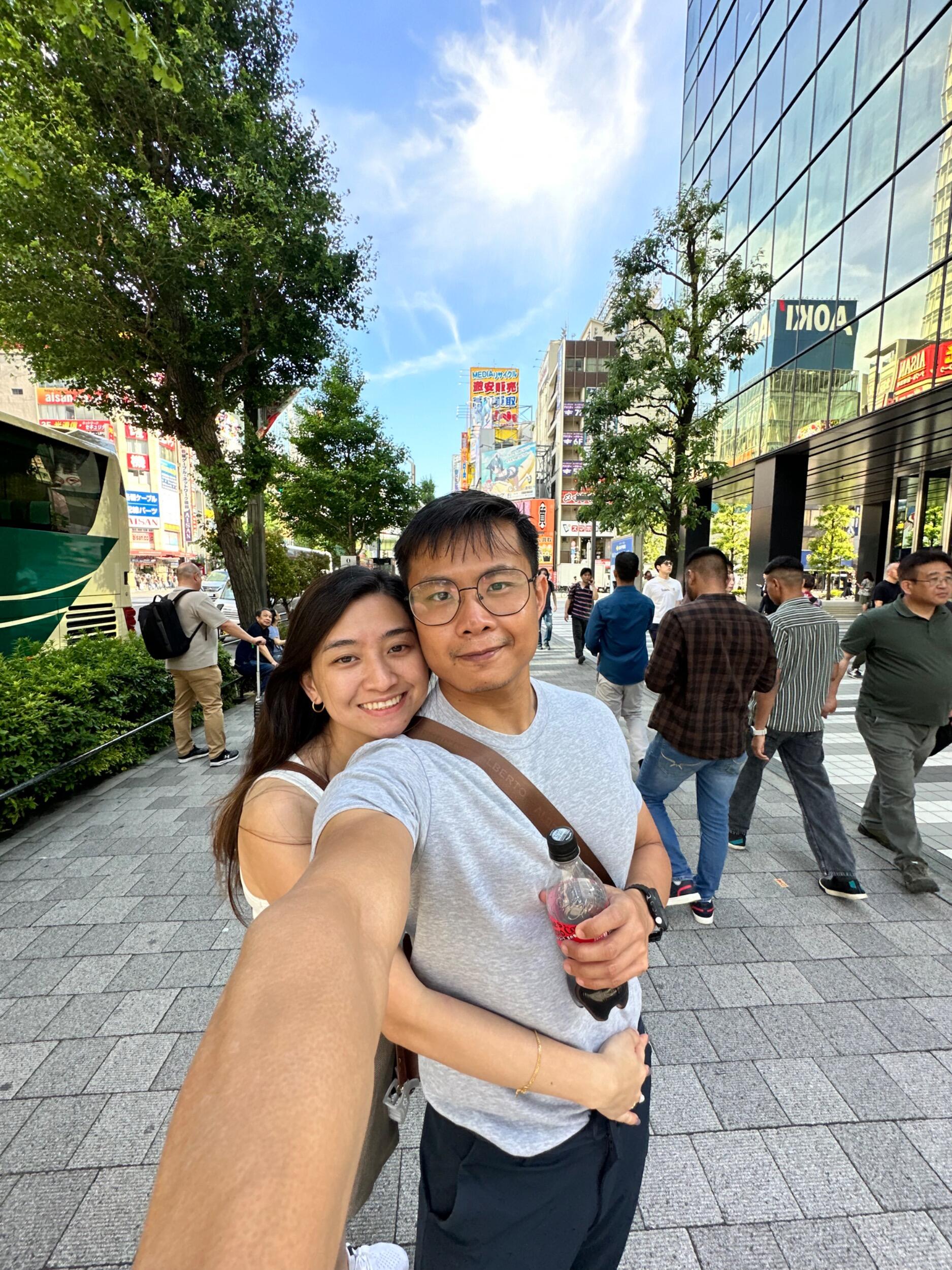 Exploring Shinjuku with cha 