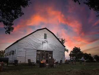 The Best Spots in Kansas for a Romantic Getaway