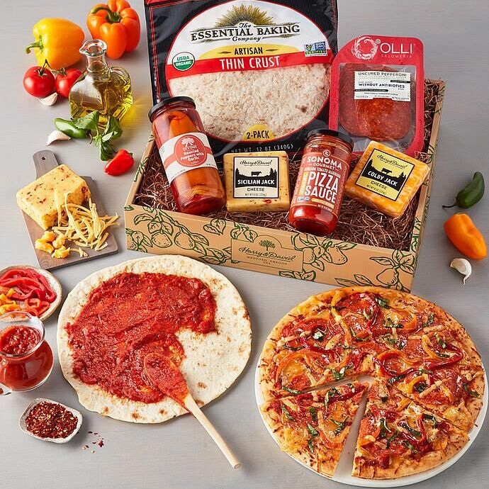 Build-your-own-pizza kit new relationship gift