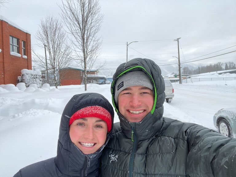 -40 degrees in Fernie for Christmas 2021 filled with skiing, ice skating, poutine and a whole lot of laughs.