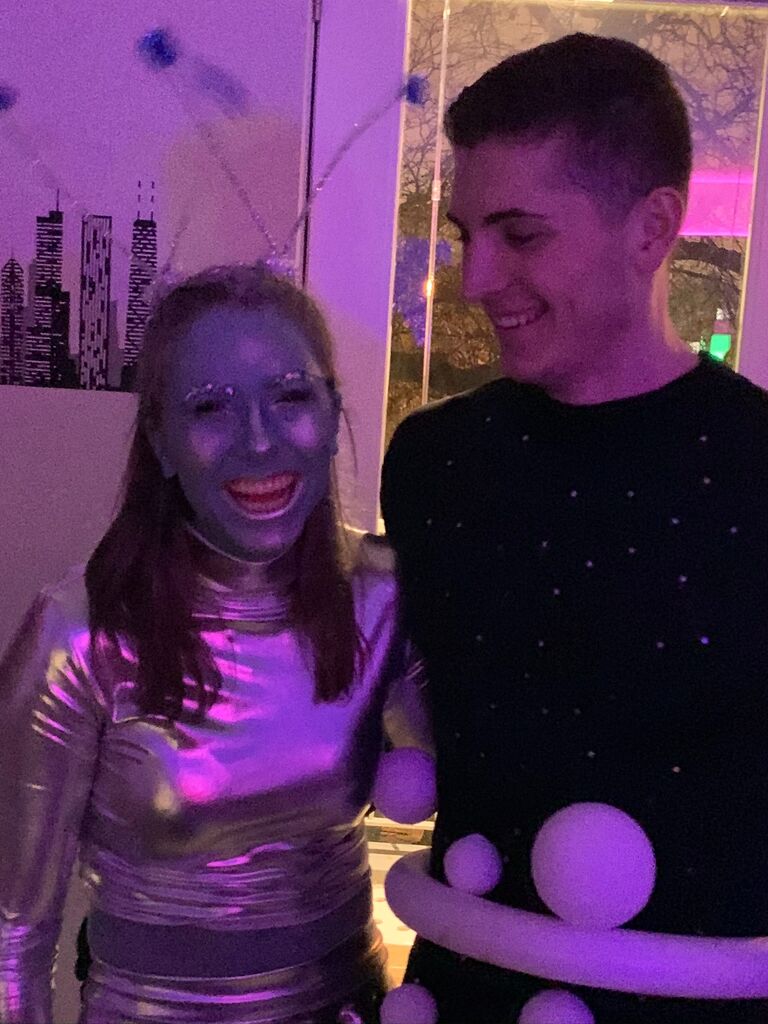 Jolie: Blue Alien |
Will: "Space Balls"