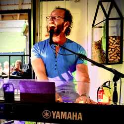 Philip Funderburk - Singer/Pianist, profile image