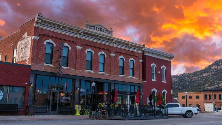Welcome Party • 5pm-9pm • The Lariat | 206 E Main St, Buena Vista, CO 81211 | Food, drinks & live music! | Western Chic