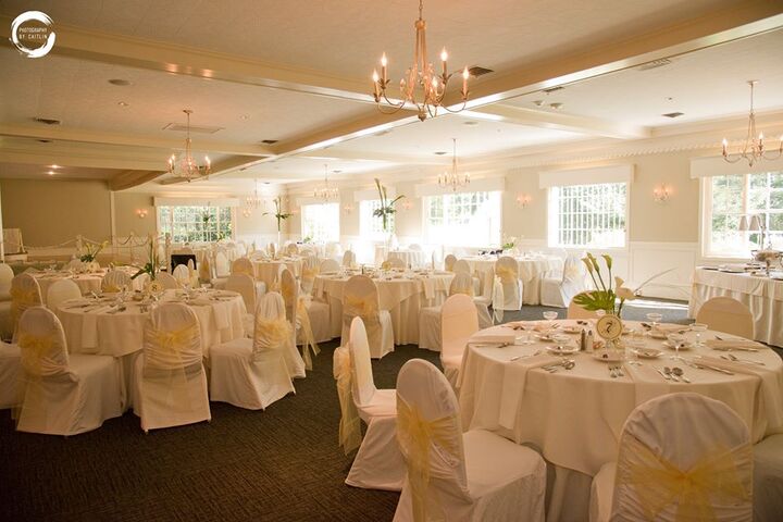 Meadow Brook Inn - Charlestown, RI