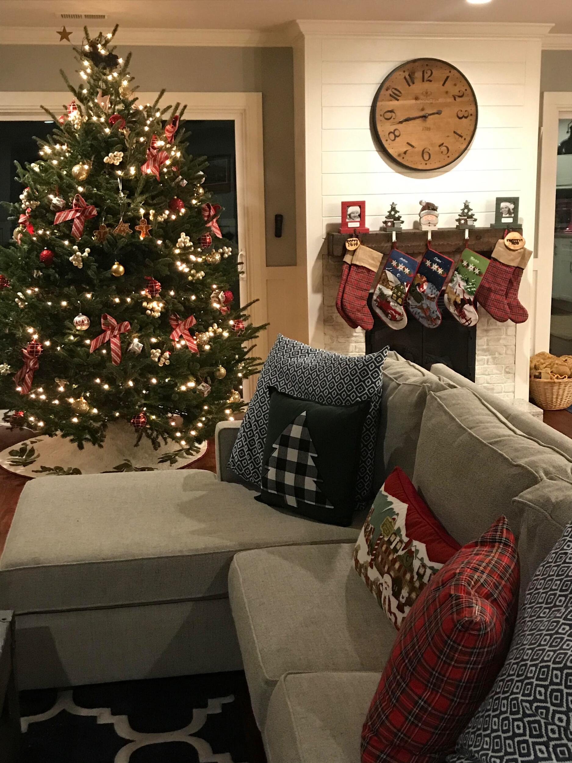 Christmas is Matt's favorite holiday, and the couple was excited to host their first Christmas at their new home. Matt's parents, grandfather, and Claire's brother, Ben, all celebrated together at 21 Woodvine Lane.