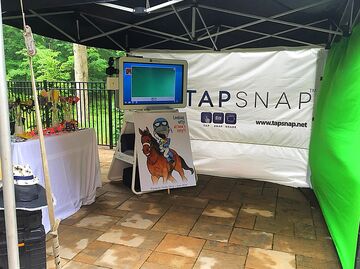 TapSnap1115 - Photo Booth - Cliffside Park, NJ - Hero Main