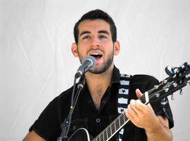 Kyle Donovan - Acoustic Guitarist - Longmont, CO - Hero Gallery 4