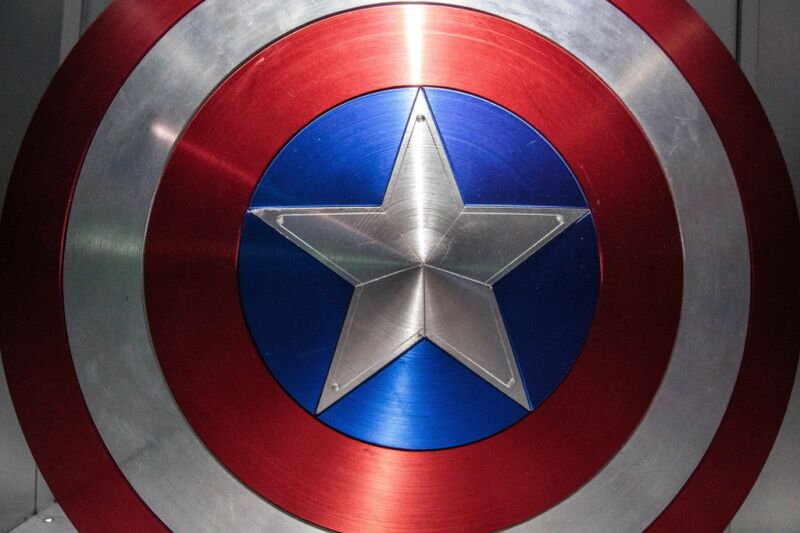 Captain America shield Marvel party ideas