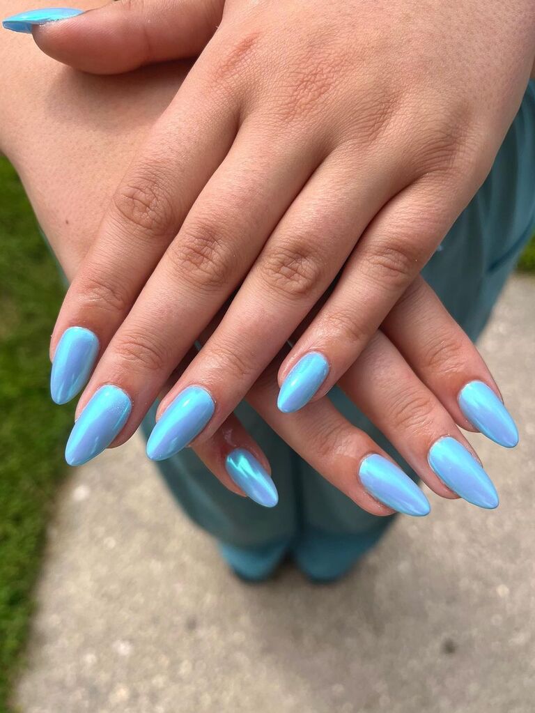 Blue metallic bridesmaid nails