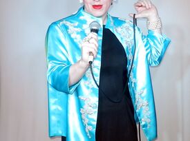 Peter Mac as Judy Garland and 30 other Women - Impersonator - Salem, MA - Hero Gallery 1