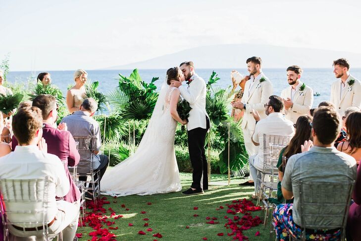 Tropical First Kiss At Sheraton Maui Resort And Spa In Hawaii