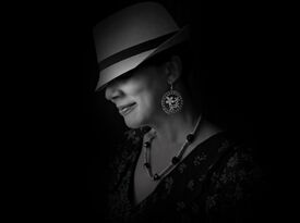 Lisa Anderson - Jazz Singer - Huntington, WV - Hero Gallery 1