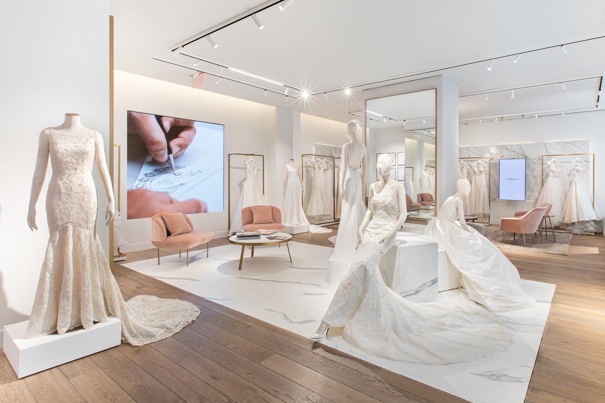 Pronovias shop 2025