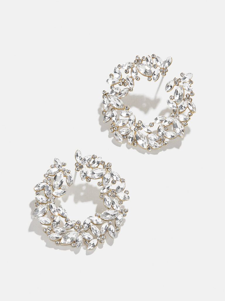 The Best Bridal Statement Earrings for 2024 | Pearl, Gold, Silver