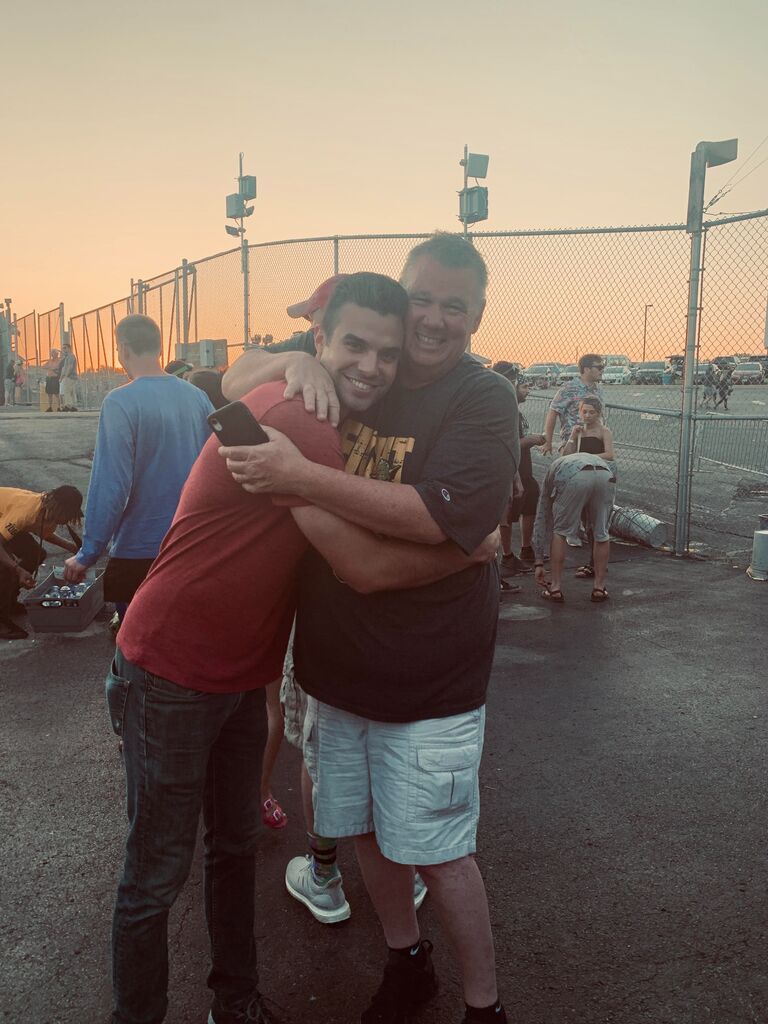 Abbey asks Jeff to make things official (you heard that right!) and Jeff meets the Toureene family on Dave Matthews weekend (brave soul). This was the weekend Ken & Jeff's love story began.