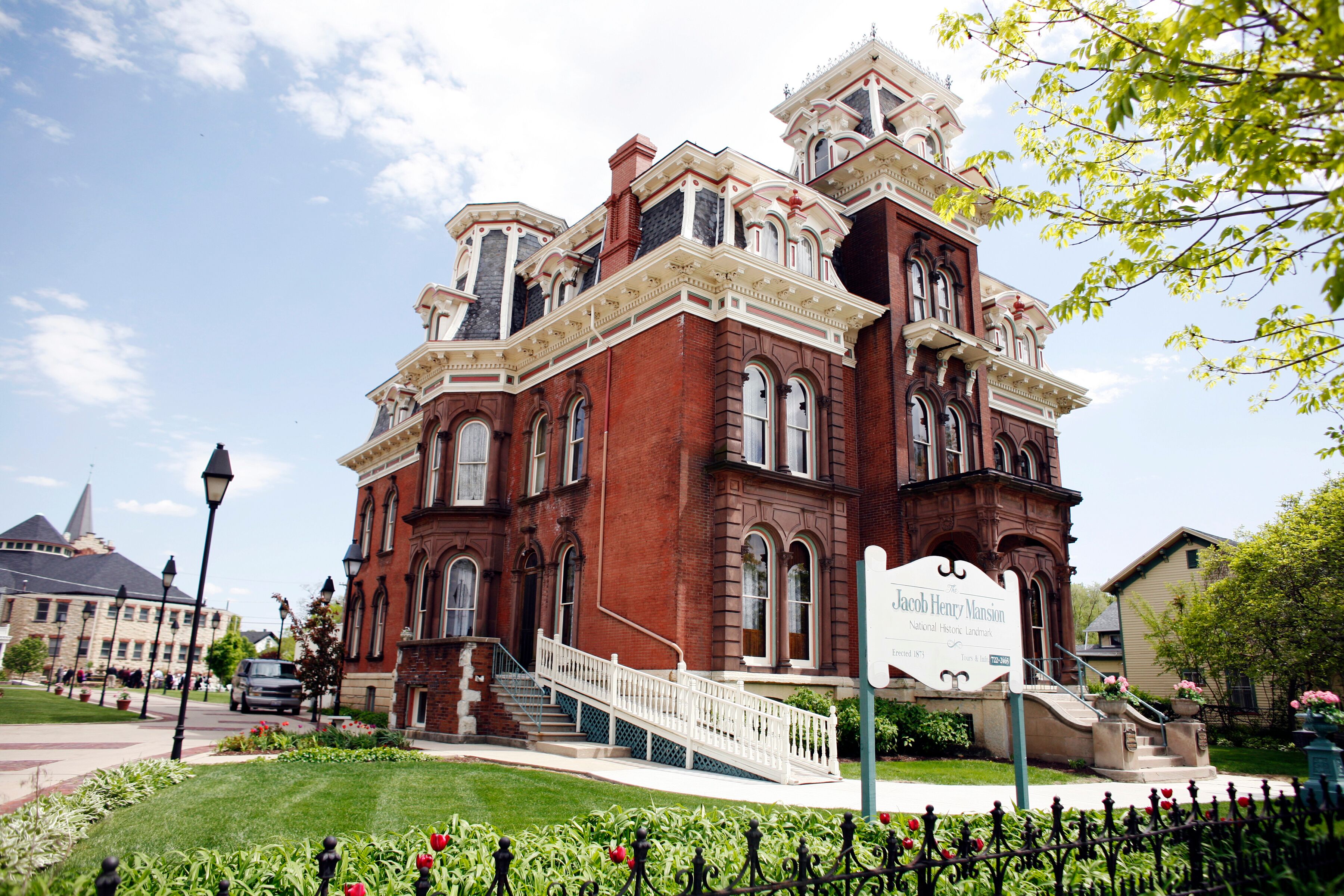 Jacob Henry Mansion Estate Reception  Venues  Joliet  IL 