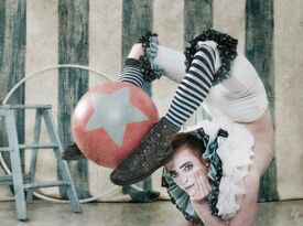 New Mexico - Acrobats & Circus Performers - Circus Performer - Albuquerque, NM - Hero Gallery 4