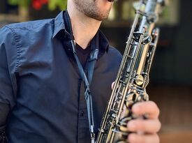 Trevor Lund Saxophone - Saxophonist - Ridgefield, WA - Hero Gallery 2