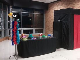 Your DJ Service and Photo Booth - Photo Booth - Minerva, OH - Hero Gallery 1