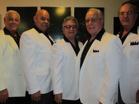 The Echoes of Time - Oldies Band - Staten Island, NY - Hero Gallery 1