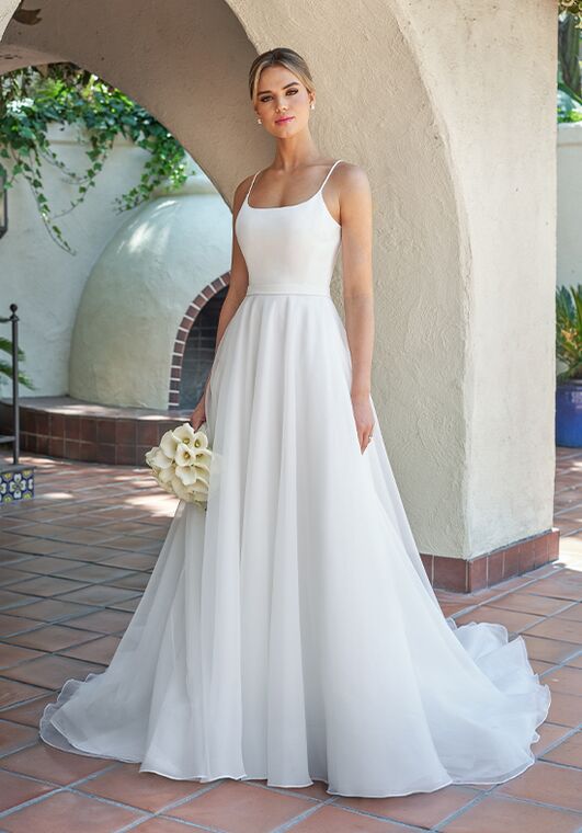 Jasmine Couture Madeline D Wedding Dress | The Knot